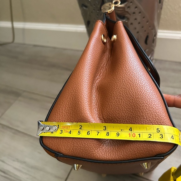 Brown Handbag with matching wallet - Picture 6 of 9